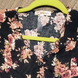 ❤Floral print women's/juniors Midi Dress size small.